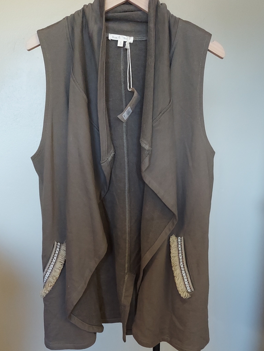 Hem & Thread olive green drape-front sleeveless vest  Fringe Pockets Sz L NWT